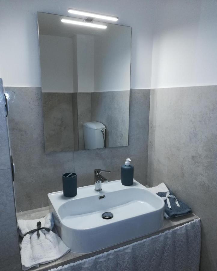 Maison de Marie Trani Extérieur photo