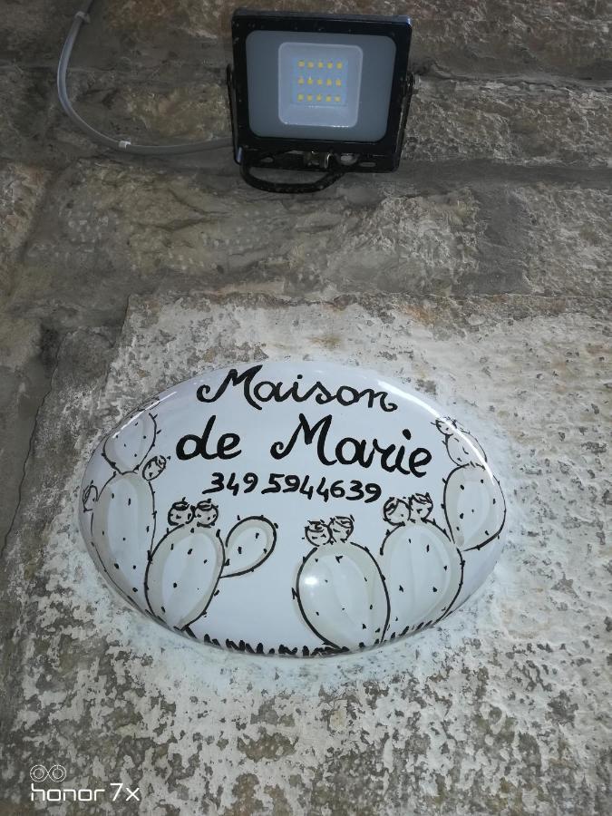 Maison de Marie Trani Extérieur photo